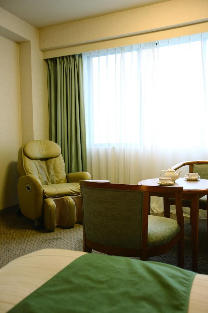 Royal Hotel Yatsugatake -From Apr2024 Grand Mercure Yatsugatake Resort & Spa Hokuto  Esterno foto