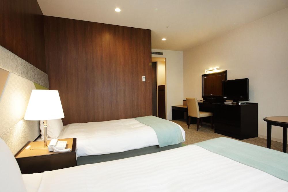 Royal Hotel Yatsugatake -From Apr2024 Grand Mercure Yatsugatake Resort & Spa Hokuto  Esterno foto