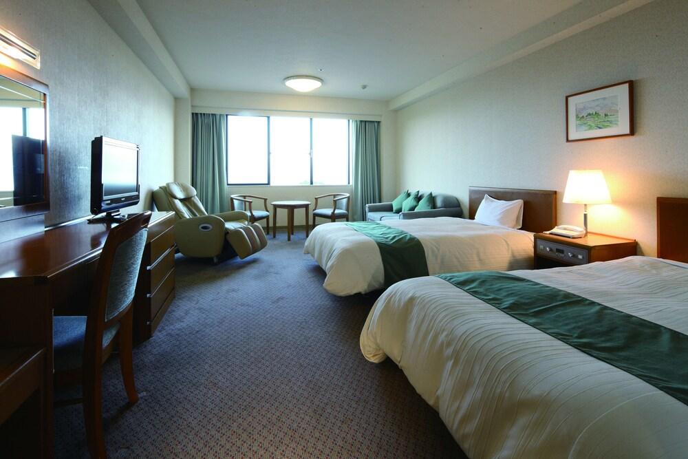 Royal Hotel Yatsugatake -From Apr2024 Grand Mercure Yatsugatake Resort & Spa Hokuto  Esterno foto